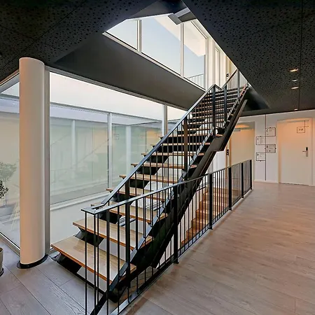 Uporto House Residence-2